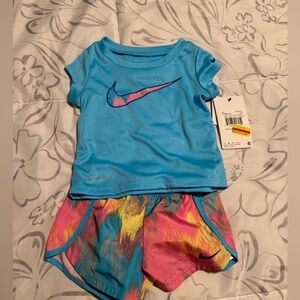 Nike baby girls outfit size 12months BNWT